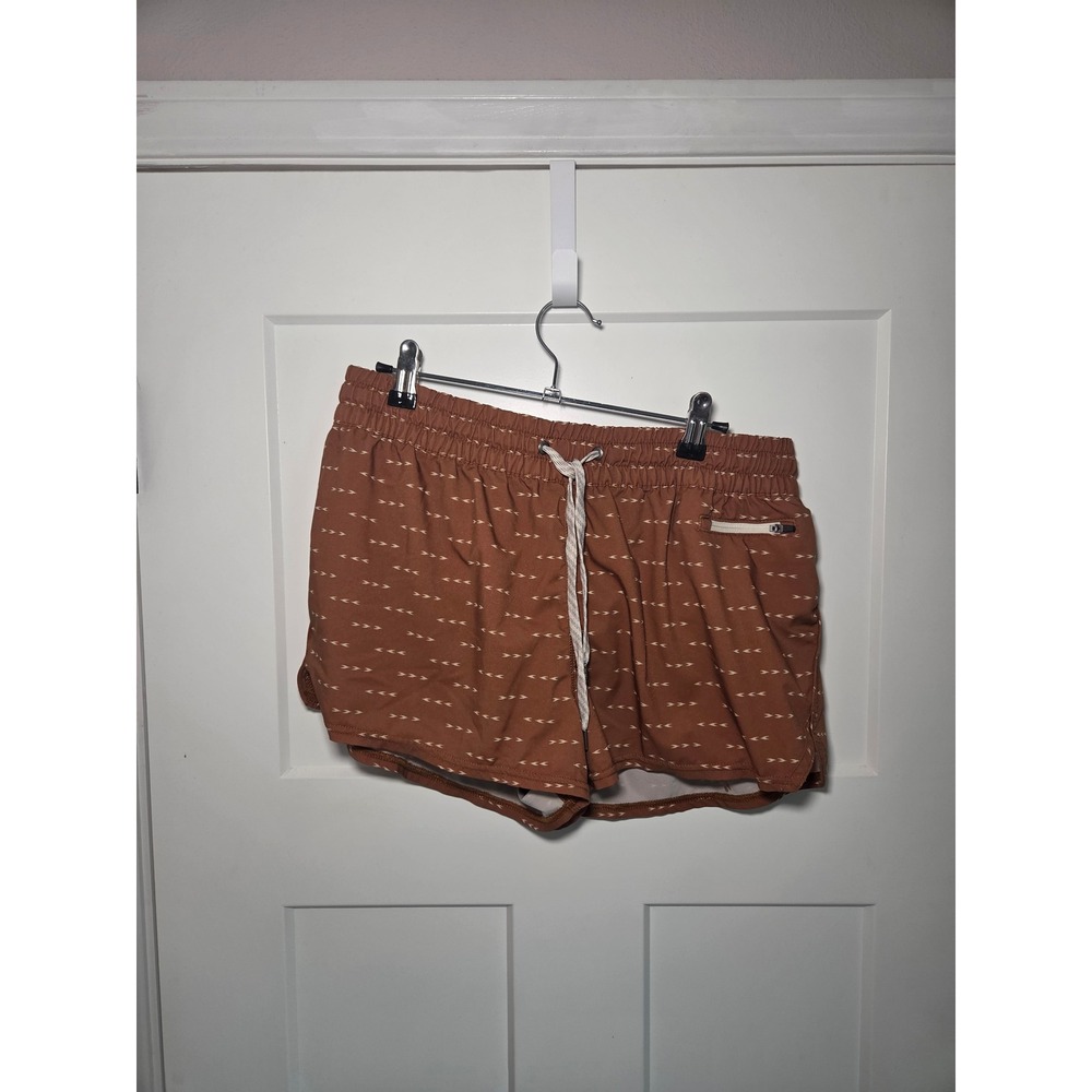 Vuori Clementine Shorts Rust Orange Arrow Print Athletic Running XL VW304